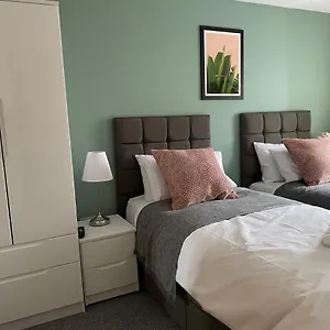 city-bridge-townhouse-4.hotels-newcastle-upon-tyne.com/